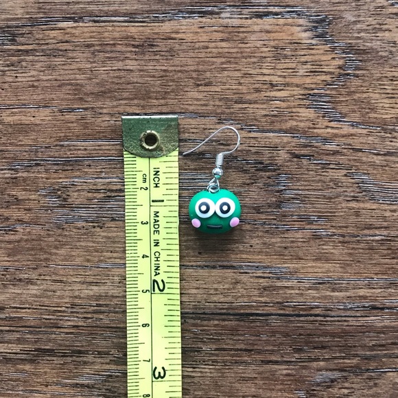Green Frog Earrings - Picture 4 of 4